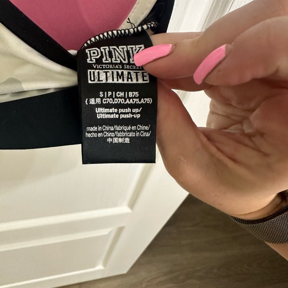 Victoria Secret Pink camo sports bra size small - Picture 4 of 4